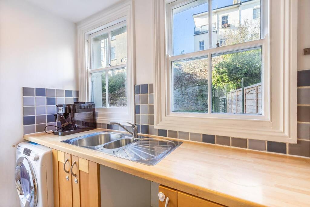 Victorian Flat Close To Station With Large Garden Apartment Brighton Bagian luar foto